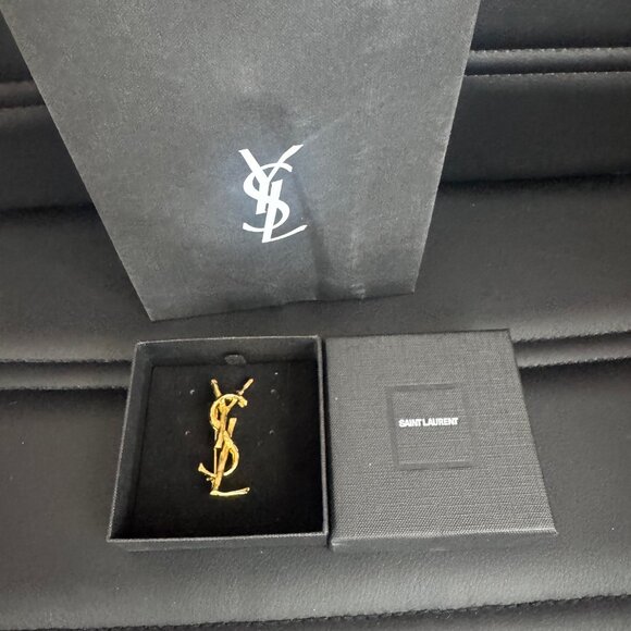 YSL Cassandre Brooch New - Picture 2 of 6